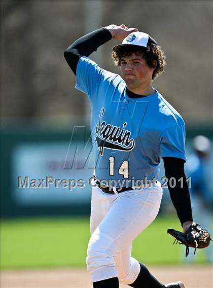 Thumbnail 3 in Seguin [Juan] vs. WT White (Robert Dulin Memorial) photogallery.