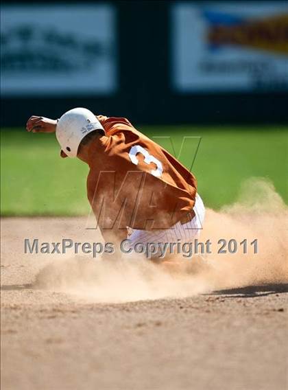 Thumbnail 3 in Seguin [Juan] vs. WT White (Robert Dulin Memorial) photogallery.
