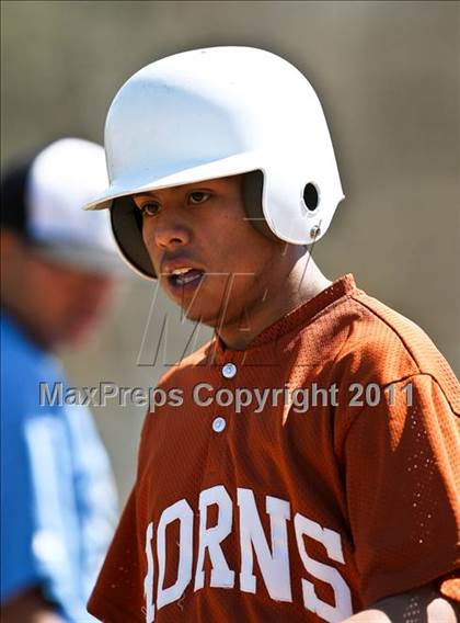 Thumbnail 3 in Seguin [Juan] vs. WT White (Robert Dulin Memorial) photogallery.