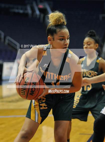 Thumbnail 2 in Moon Valley vs Peoria (Hoopin It Up At The Arena) photogallery.