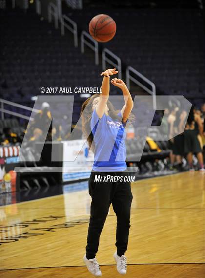 Thumbnail 2 in Moon Valley vs Peoria (Hoopin It Up At The Arena) photogallery.