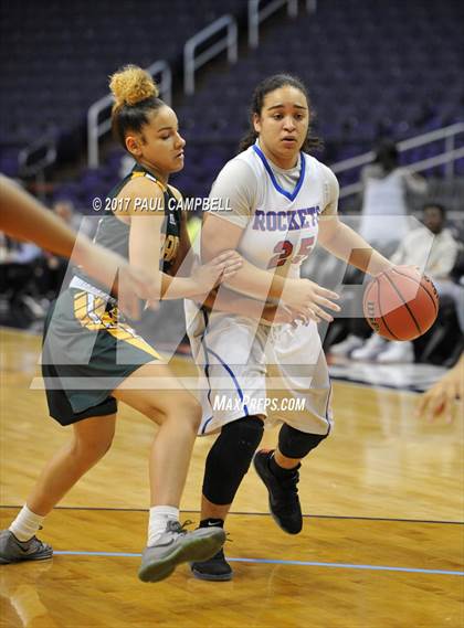 Thumbnail 3 in Moon Valley vs Peoria (Hoopin It Up At The Arena) photogallery.