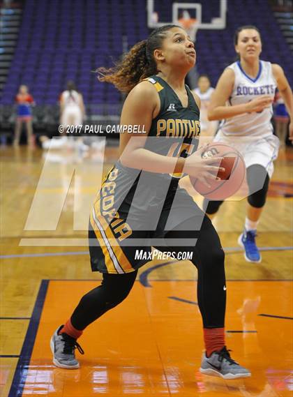 Thumbnail 3 in Moon Valley vs Peoria (Hoopin It Up At The Arena) photogallery.