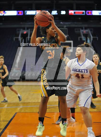 Thumbnail 1 in Moon Valley vs Peoria (Hoopin It Up At The Arena) photogallery.