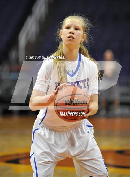Thumbnail 3 in Moon Valley vs Peoria (Hoopin It Up At The Arena) photogallery.
