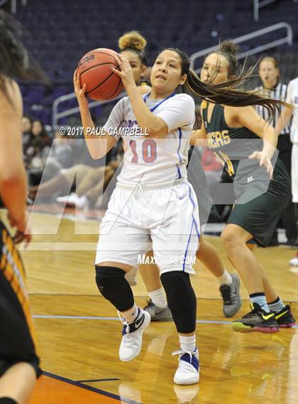 Thumbnail 1 in Moon Valley vs Peoria (Hoopin It Up At The Arena) photogallery.