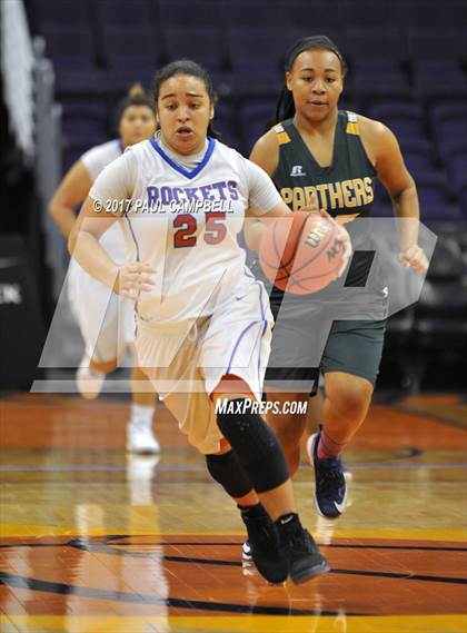 Thumbnail 3 in Moon Valley vs Peoria (Hoopin It Up At The Arena) photogallery.