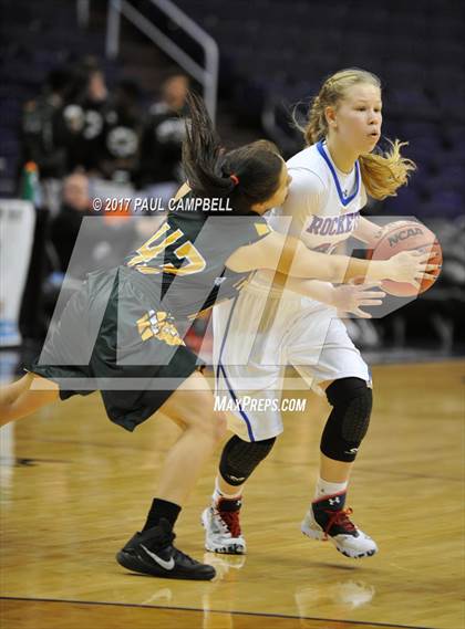 Thumbnail 2 in Moon Valley vs Peoria (Hoopin It Up At The Arena) photogallery.