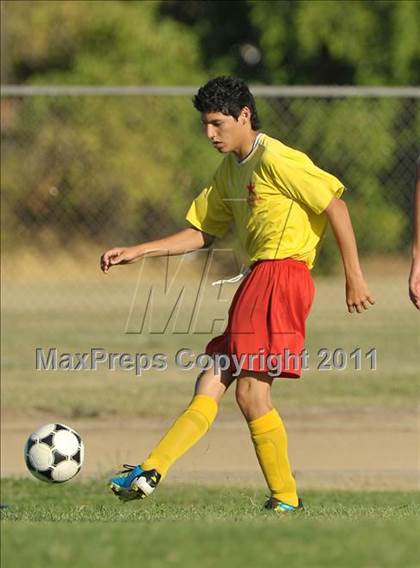 Thumbnail 2 in Highlands @ Encina Prep photogallery.
