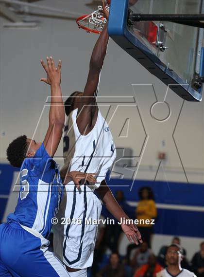 Thumbnail 1 in Middle College vs. Central City Value photogallery.