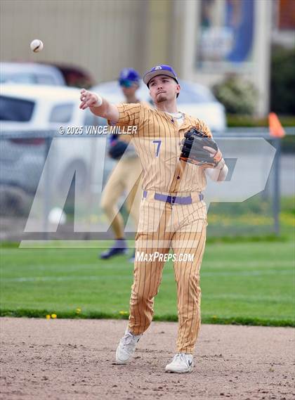 Thumbnail 1 in Puyallup @ Sumner photogallery.