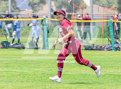 Thumbnail 2 in Calexico vs. El Capitan photogallery.