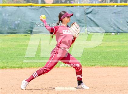 Thumbnail 2 in Calexico vs. El Capitan photogallery.