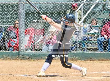 Thumbnail 3 in Calexico vs. El Capitan photogallery.