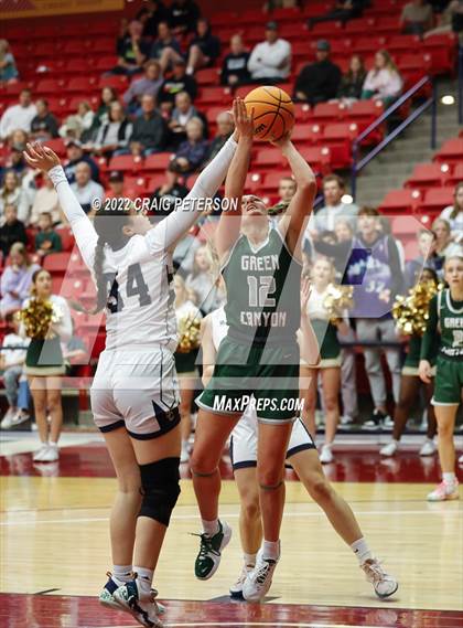 Thumbnail 1 in Green Canyon vs. Snow Canyon (UHSAA 4A Quarterfinal Playoff) photogallery.