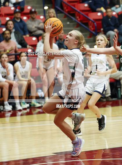 Thumbnail 3 in Green Canyon vs. Snow Canyon (UHSAA 4A Quarterfinal Playoff) photogallery.