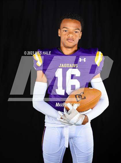 Thumbnail 2 in DeSoto Central (Individuals) photogallery.