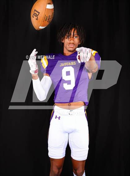 Thumbnail 2 in DeSoto Central (Individuals) photogallery.