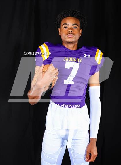 Thumbnail 2 in DeSoto Central (Individuals) photogallery.