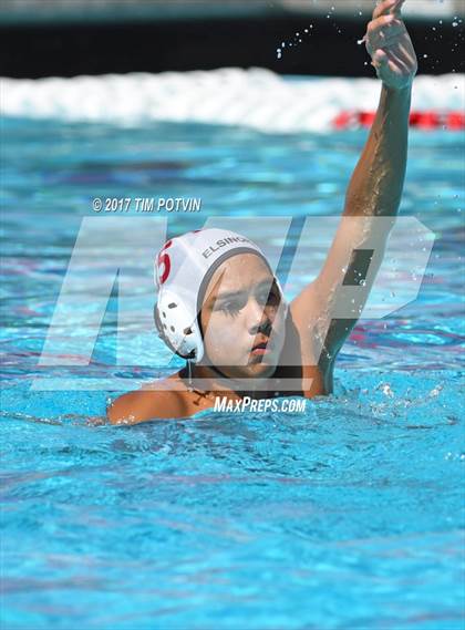 Thumbnail 2 in JV: Elsinore vs Beaumont photogallery.