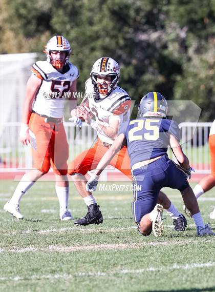Thumbnail 2 in Half Moon Bay @ Menlo School (CIFCCS D2 Semi-Finals) photogallery.