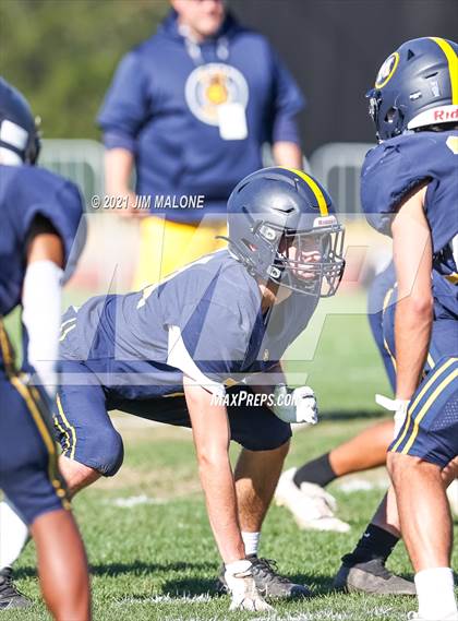 Thumbnail 2 in Half Moon Bay @ Menlo School (CIFCCS D2 Semi-Finals) photogallery.