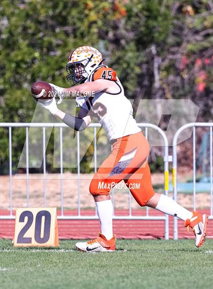 Thumbnail 1 in Half Moon Bay @ Menlo School (CIFCCS D2 Semi-Finals) photogallery.