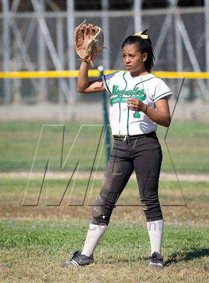 Thumbnail 3 in Pomona @ Nogales photogallery.