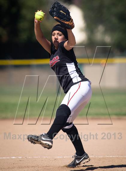 Thumbnail 3 in Pomona @ Nogales photogallery.