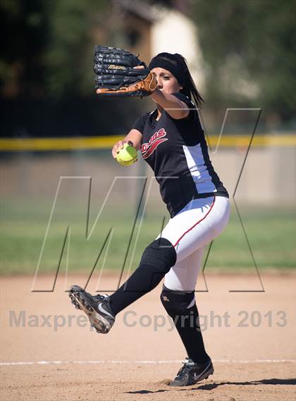 Thumbnail 1 in Pomona @ Nogales photogallery.
