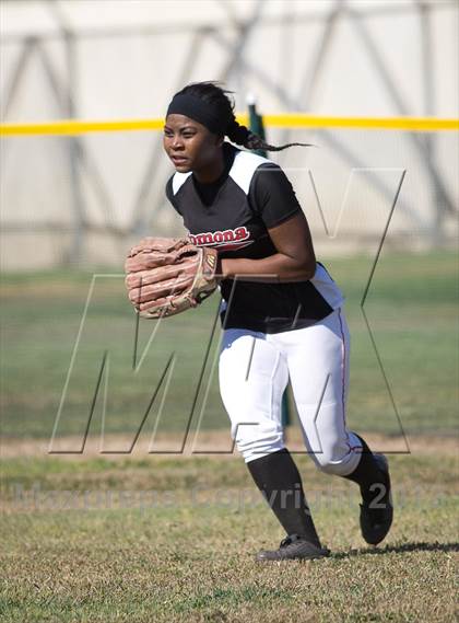 Thumbnail 1 in Pomona @ Nogales photogallery.