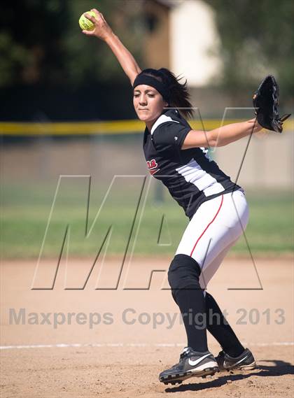 Thumbnail 3 in Pomona @ Nogales photogallery.