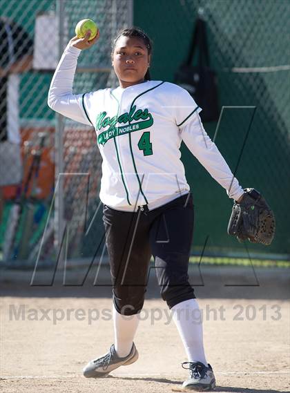 Thumbnail 2 in Pomona @ Nogales photogallery.