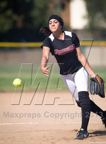Thumbnail 1 in Pomona @ Nogales photogallery.