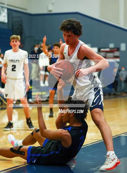 Thumbnail 1 in Capital Christian @ Vista del Lago photogallery.