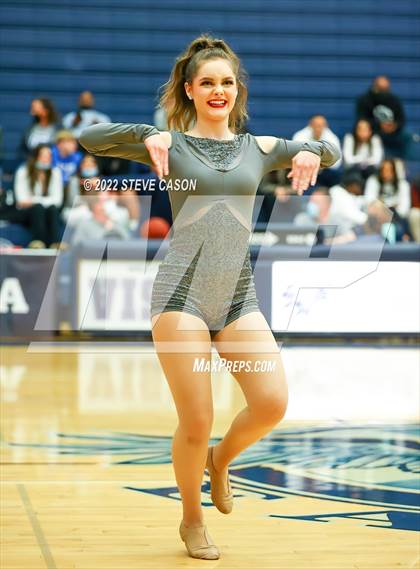 Thumbnail 1 in Capital Christian @ Vista del Lago photogallery.