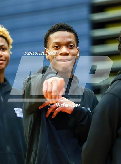 Thumbnail 3 in Capital Christian @ Vista del Lago photogallery.