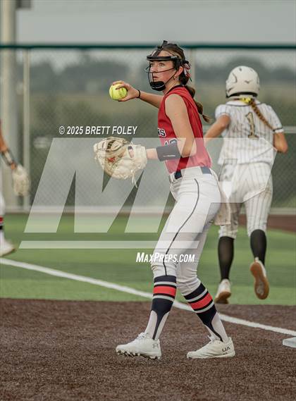Thumbnail 2 in Norris @ Lincoln Southeast (Jamboree) photogallery.
