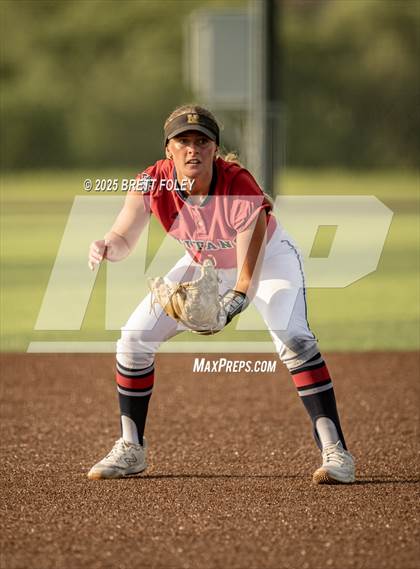 Thumbnail 3 in Norris @ Lincoln Southeast (Jamboree) photogallery.