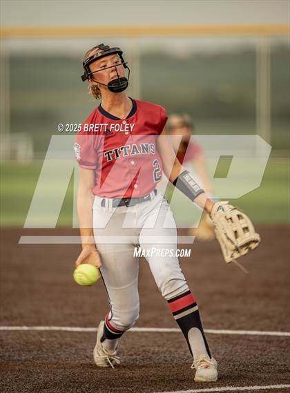 Thumbnail 3 in Norris @ Lincoln Southeast (Jamboree) photogallery.