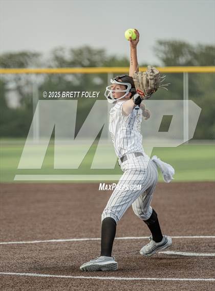 Thumbnail 1 in Norris @ Lincoln Southeast (Jamboree) photogallery.