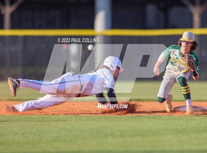 Thumbnail 2 in Independence @ Hough photogallery.