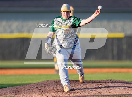 Thumbnail 1 in Independence @ Hough photogallery.