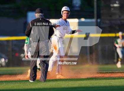 Thumbnail 1 in Independence @ Hough photogallery.