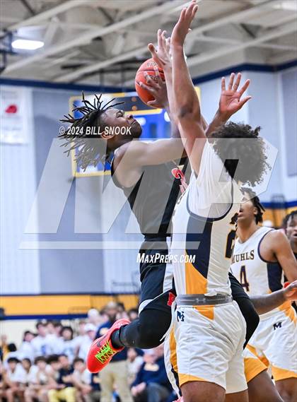 Thumbnail 2 in Reading @ Muhlenberg photogallery.