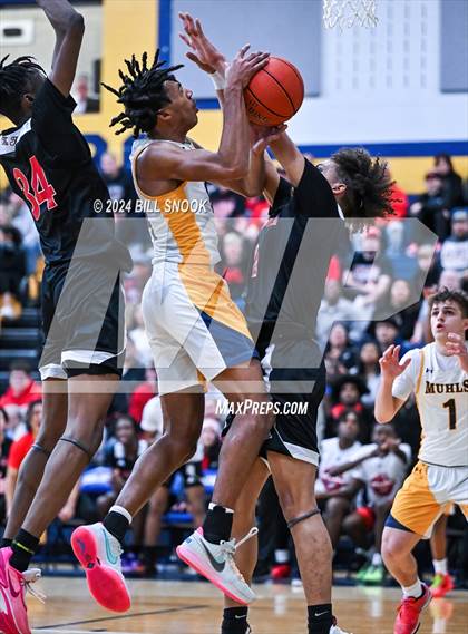 Thumbnail 2 in Reading @ Muhlenberg photogallery.