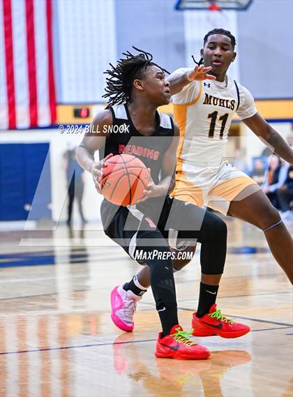 Thumbnail 1 in Reading @ Muhlenberg photogallery.
