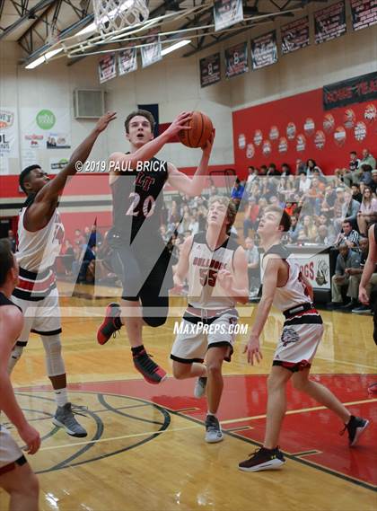 Thumbnail 2 in Bowie @ Lake Travis photogallery.