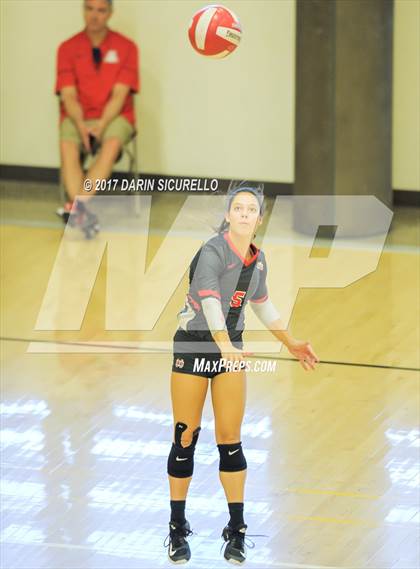 Thumbnail 2 in Mater Dei vs. Xavier College Prep (Nike Tournament of Champions)  photogallery.