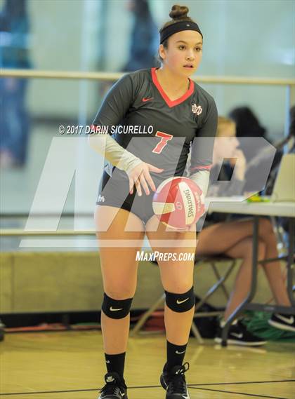 Thumbnail 2 in Mater Dei vs. Xavier College Prep (Nike Tournament of Champions)  photogallery.